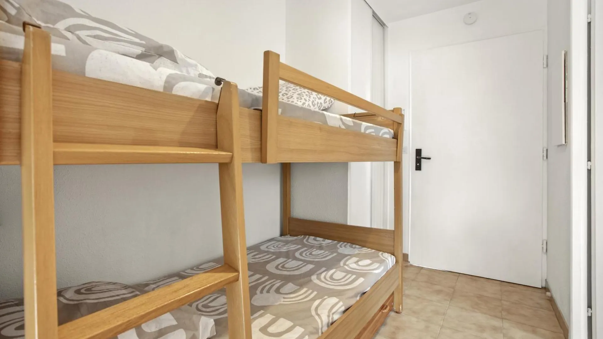 Studio Le Castello 150M De La Plage Frejus